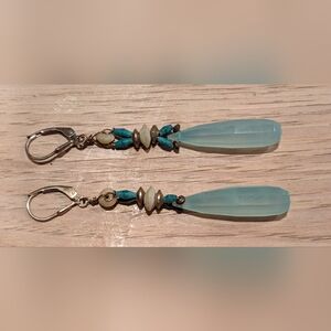 Source Unknown Aqua and Gold Drop Earrings